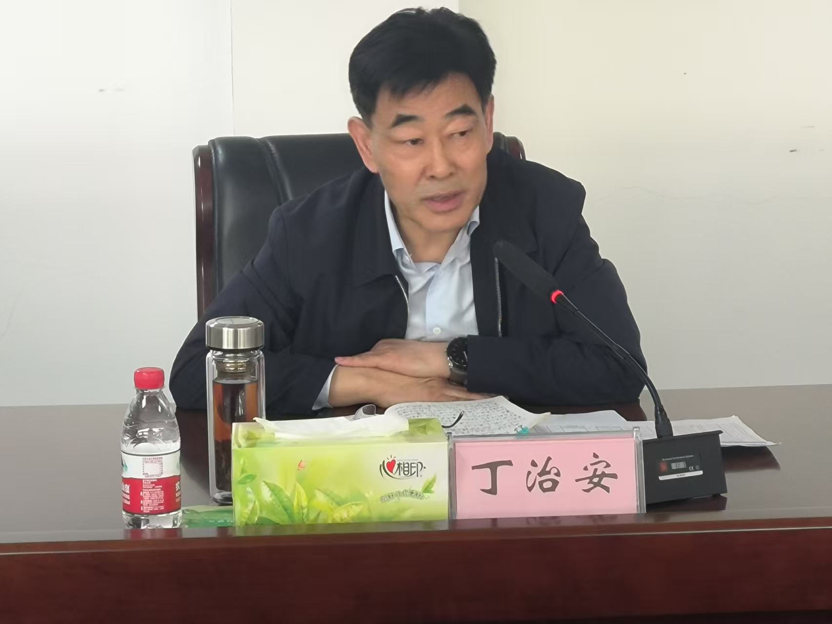 局长集体谈话2.jpg